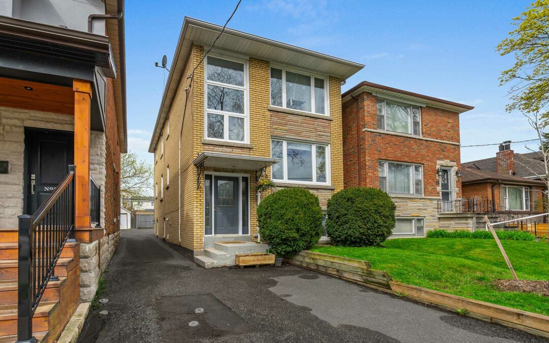 3 units – New Toronto – Steps from the Lake