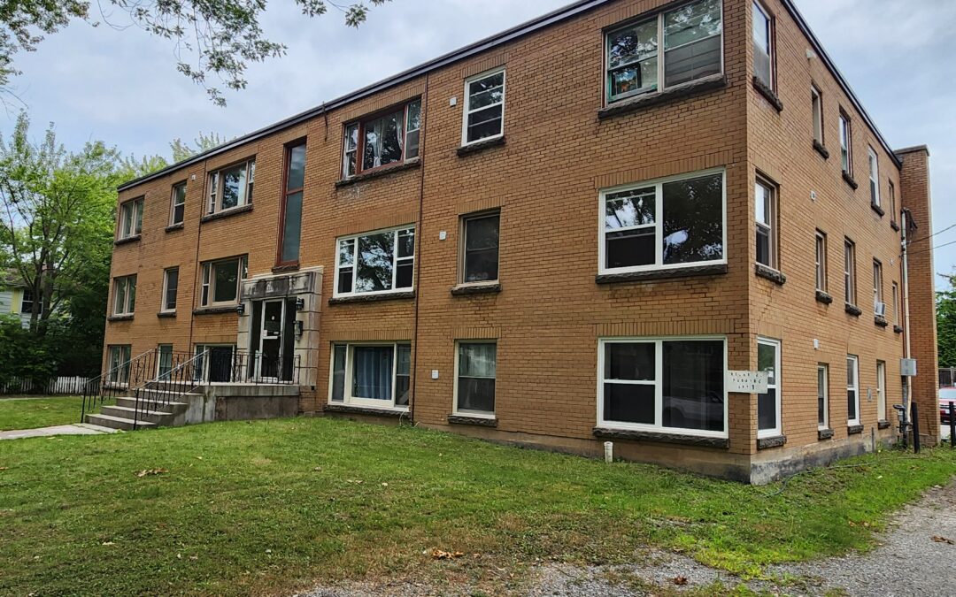 11 Units in Welland