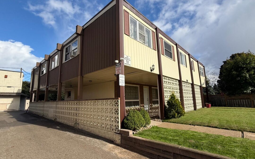 8 Units in Burlington